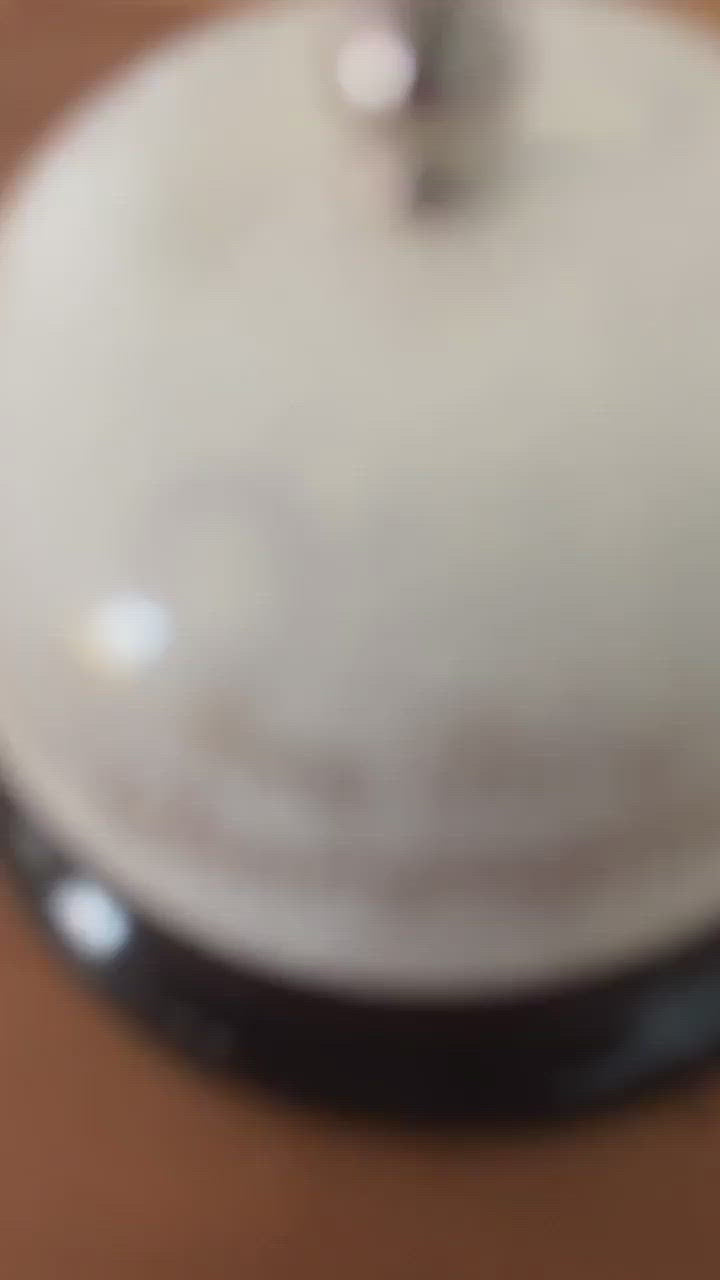 Ring for Champagne - video